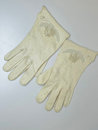 Thumbnail for Inayah- Beaded Pearl White Gloves Devil's Details 