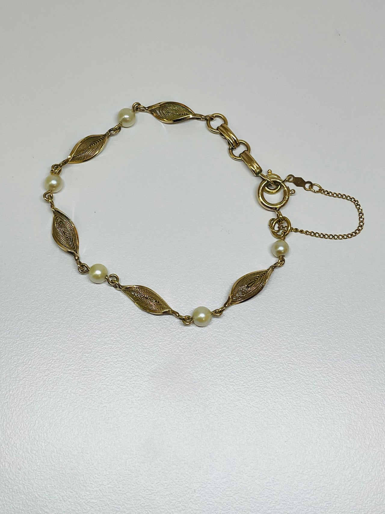 Inayah- Gold Filled Faux Pearl Bracelet Devil's Details 