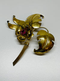 Thumbnail for 1940’s Gold Flower Brooch Devil's Details 