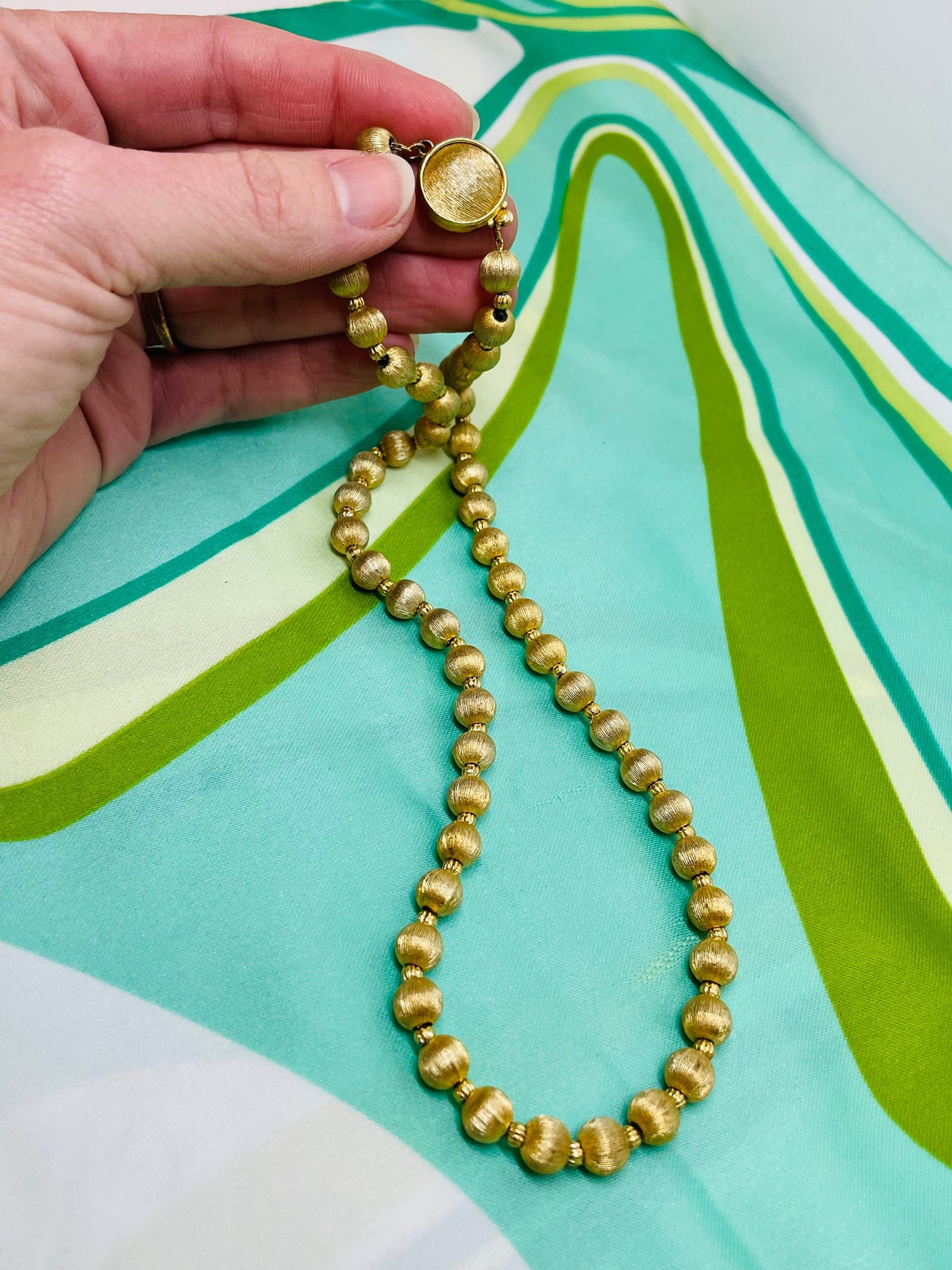 1960’s Brushed Gold Ball Necklace Devil's Details 