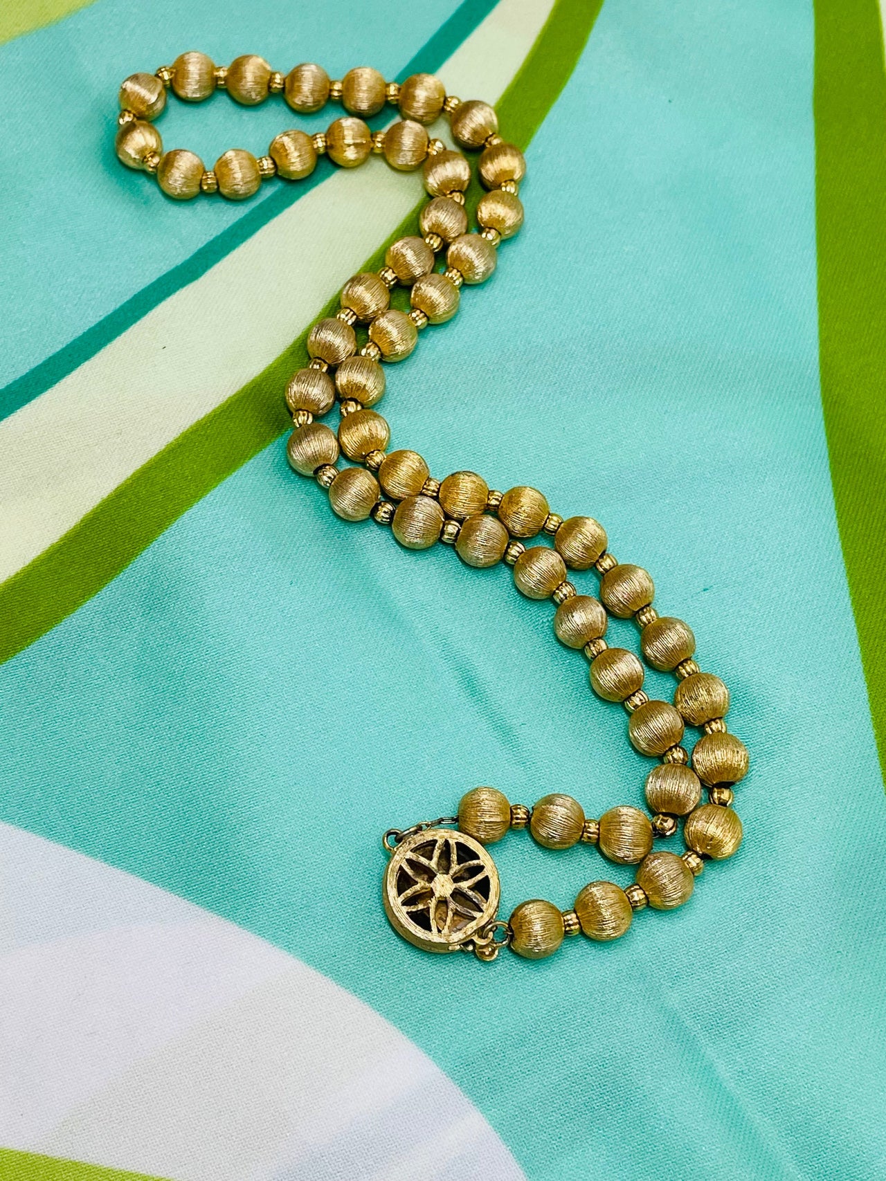 1960’s Brushed Gold Ball Necklace Devil's Details 