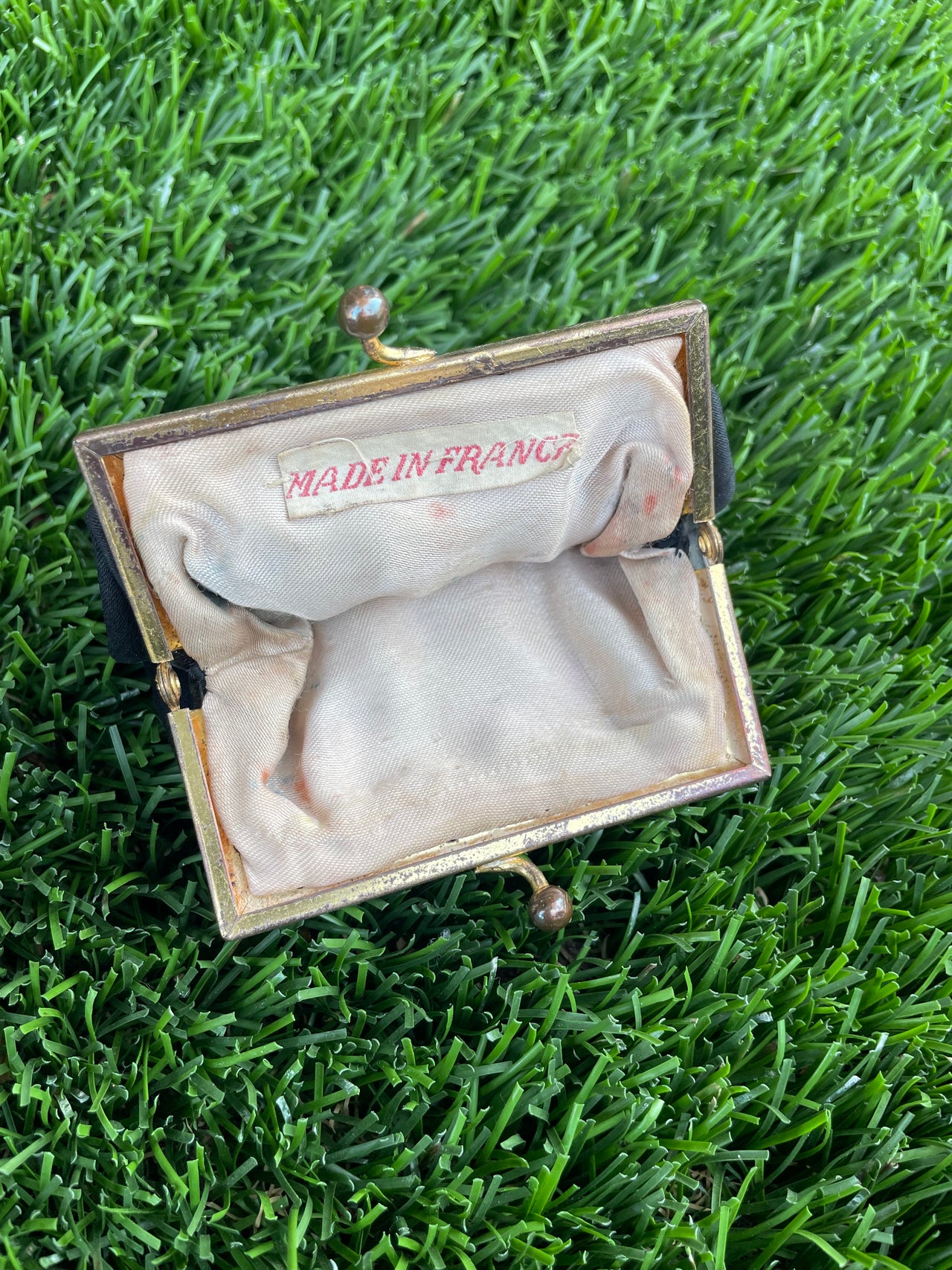 Black Silk Embroidered Rose Coin Purse