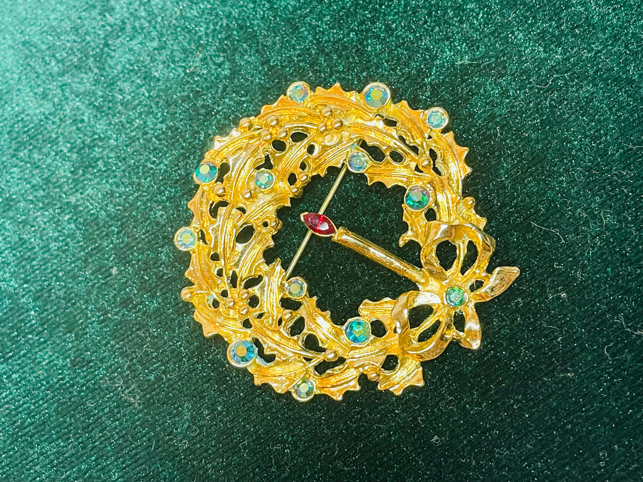 Holiday Wreath with Candle