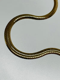 Thumbnail for 30 inch Gold Herringbone Chain Devil's Details 