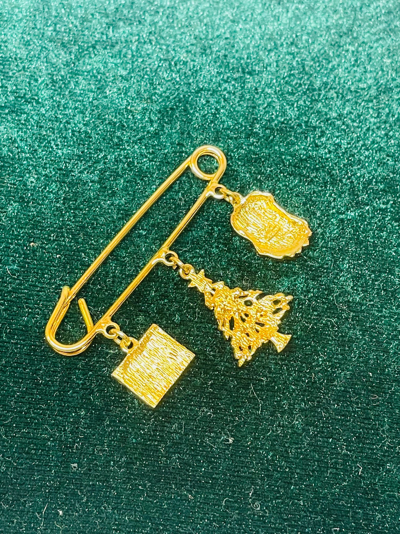 Avon Holiday Safety Pin Brooch
