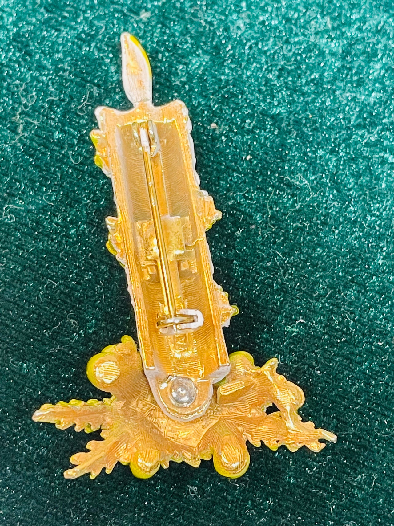 Holiday Candle Brooch