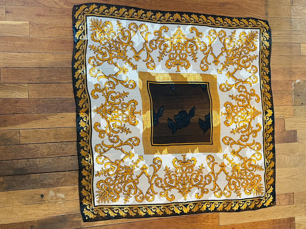 Liz Claiborne Black and Gold Scarf