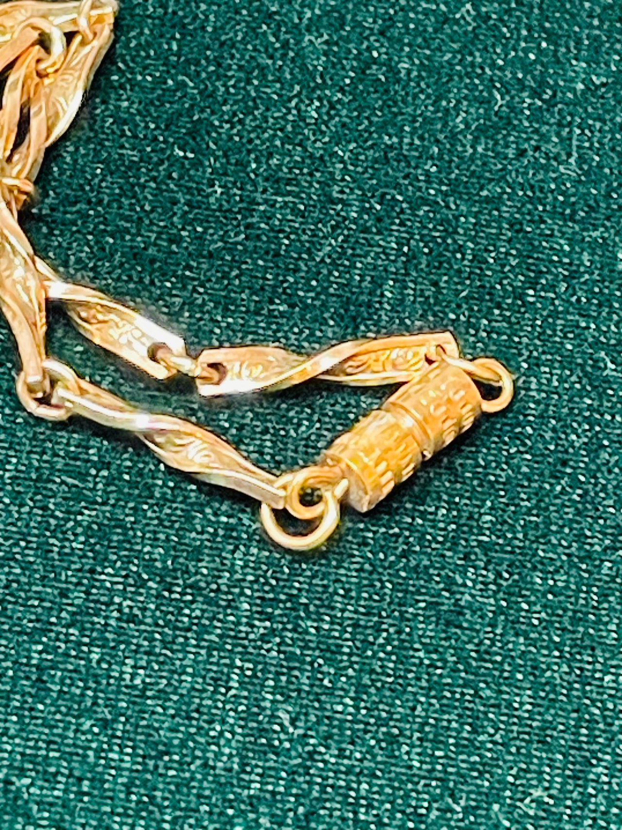 Rose Gold Heart Magnifying Glass Necklace
