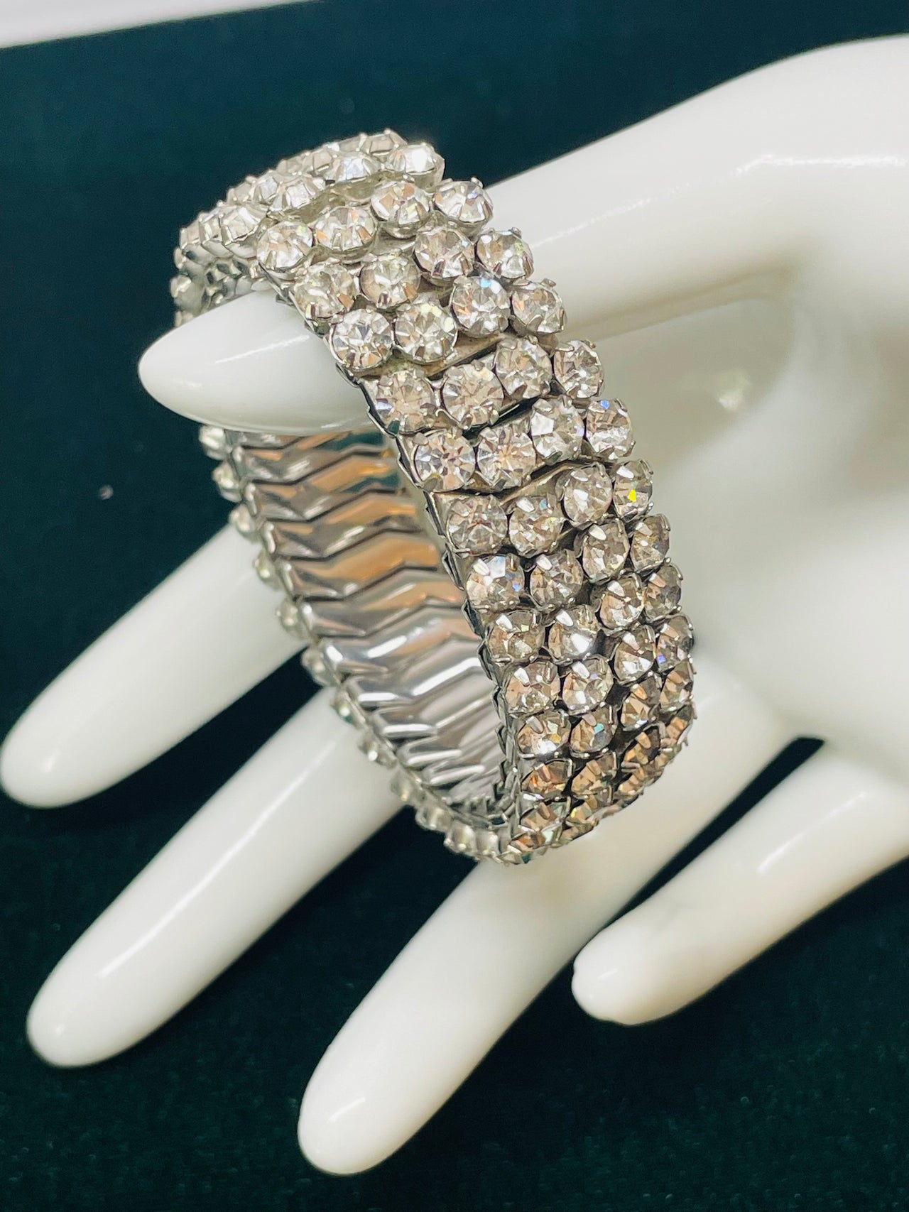 1950’s Accordion Rhinestone Bracelet