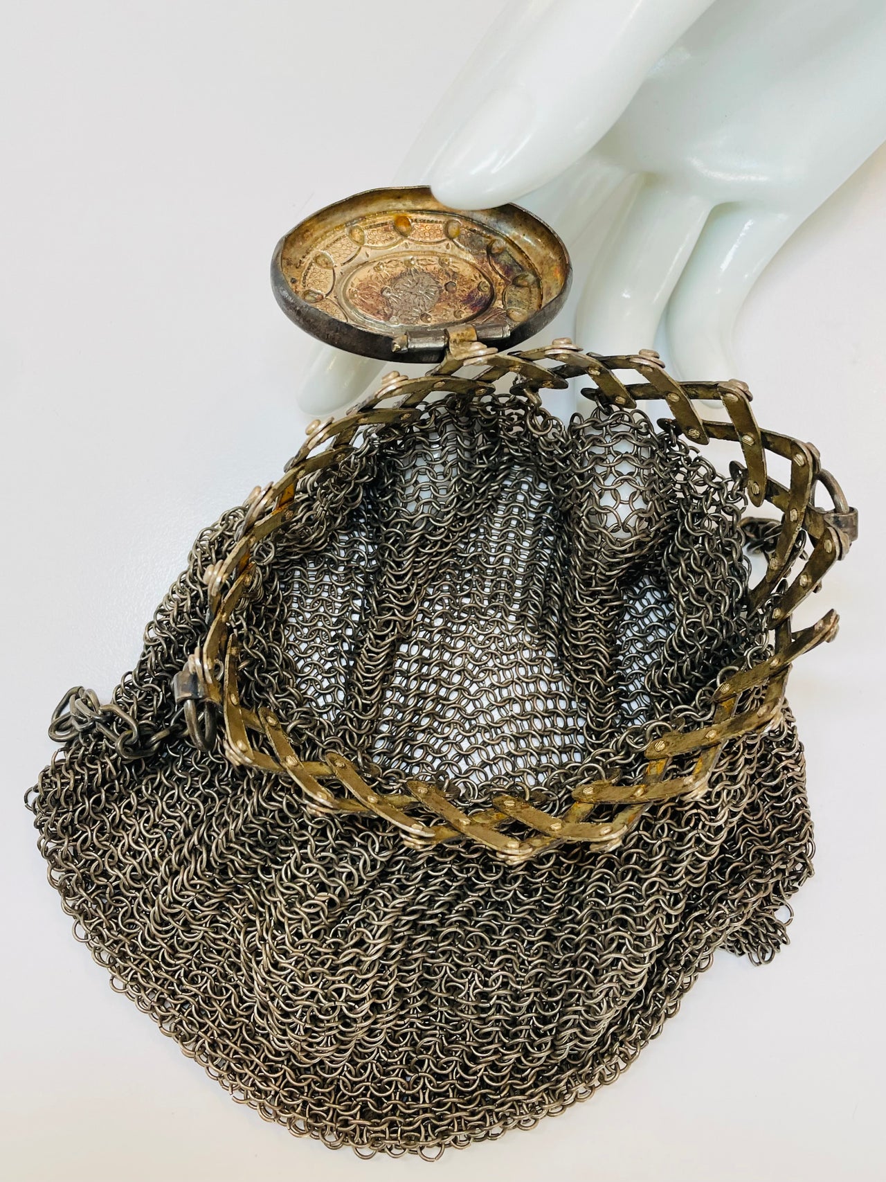 Accordion Silver Chainmail Purse