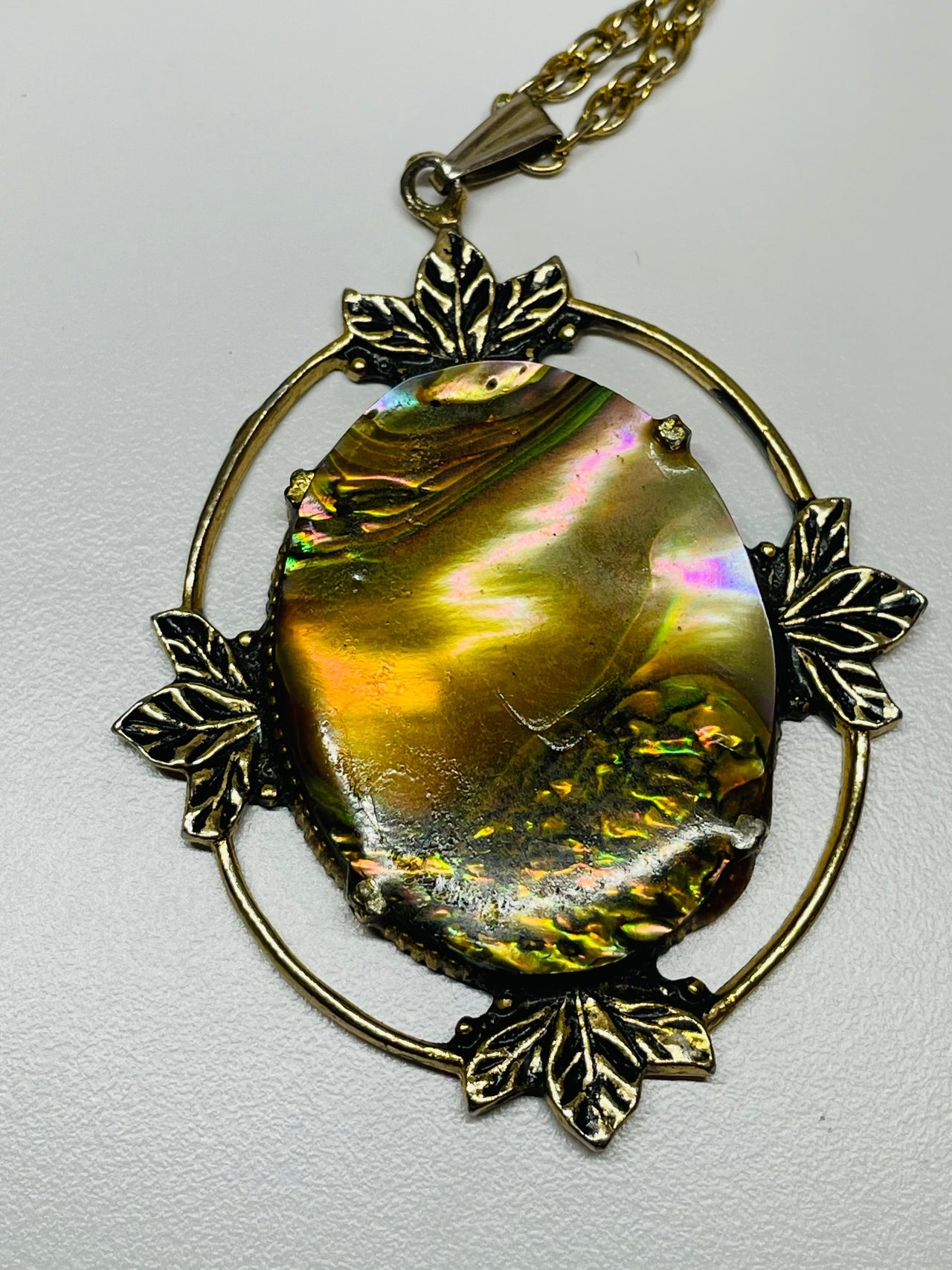 Abalone Style Necklace Devil's Details 
