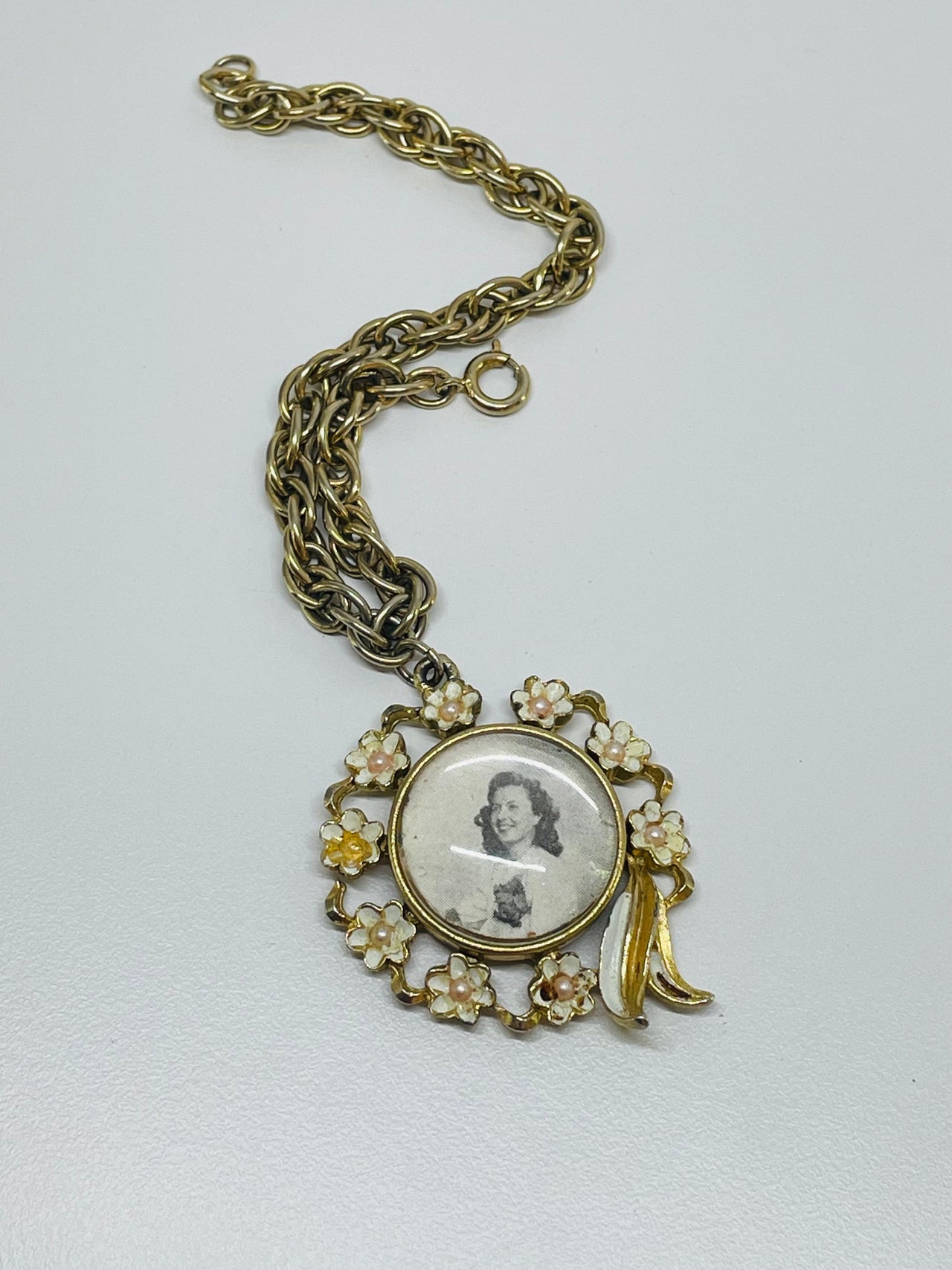 Daisy Photo Charm Bracelet Devil's Details 