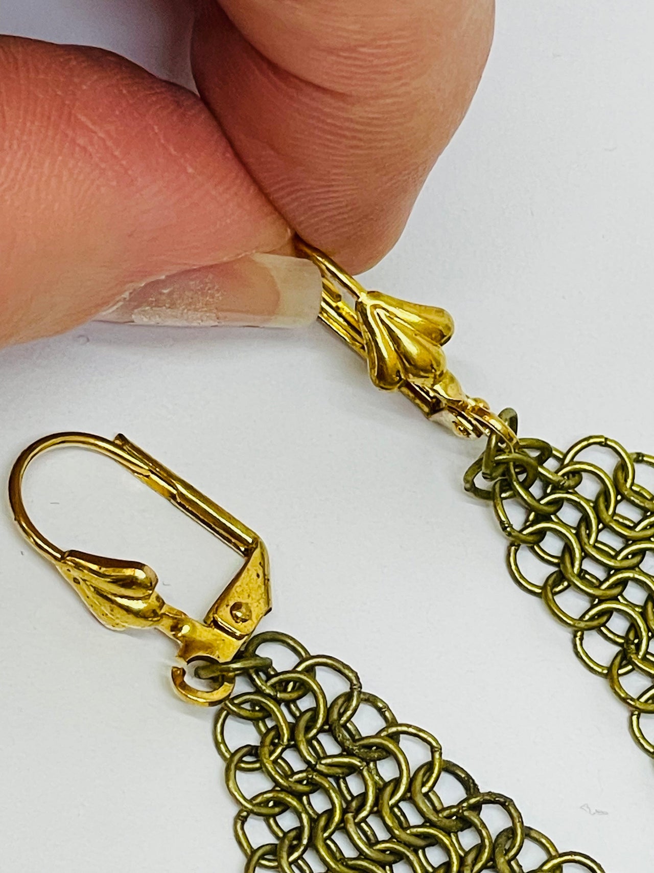 Ferrara Antique Gold Mesh Cream Beaded Bib Necklace and Earrings Set Devil's Details 