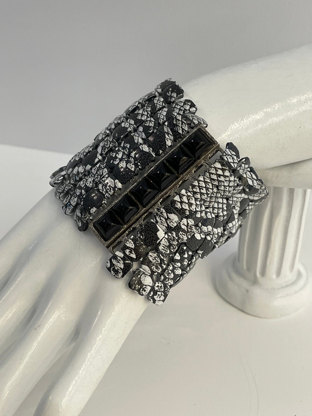 Ferrara Black and White Snake Mesh Bracelet Devil's Details 