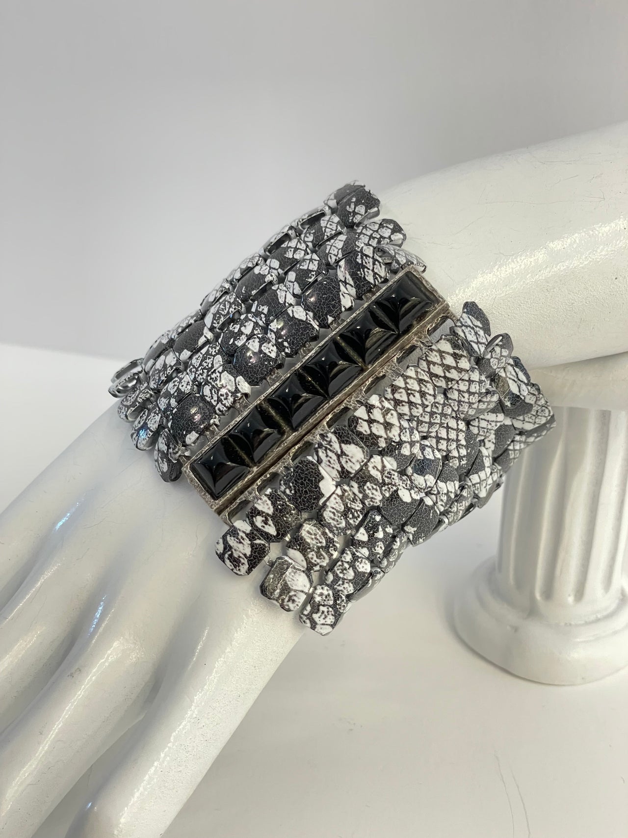 Ferrara Black and White Snake Mesh Bracelet Devil's Details 