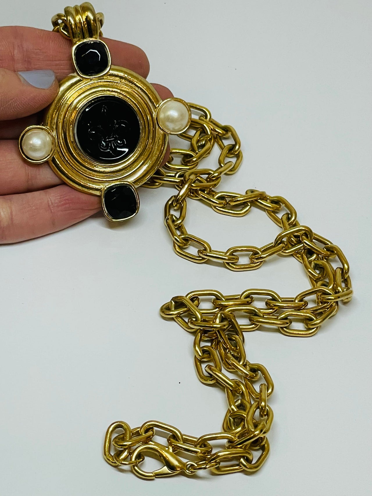 Givenchy Fleur De Lis Gold Necklace Jewelry Devil's Details 