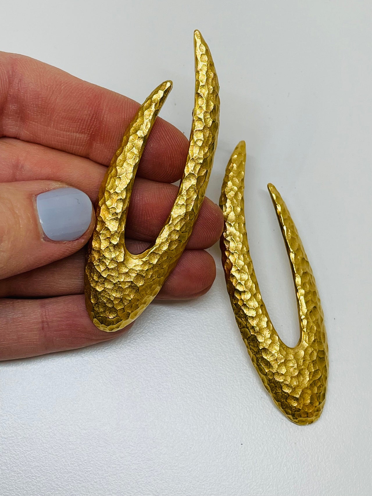 Givenchy Hammered Gold Earrings Devil's Details 