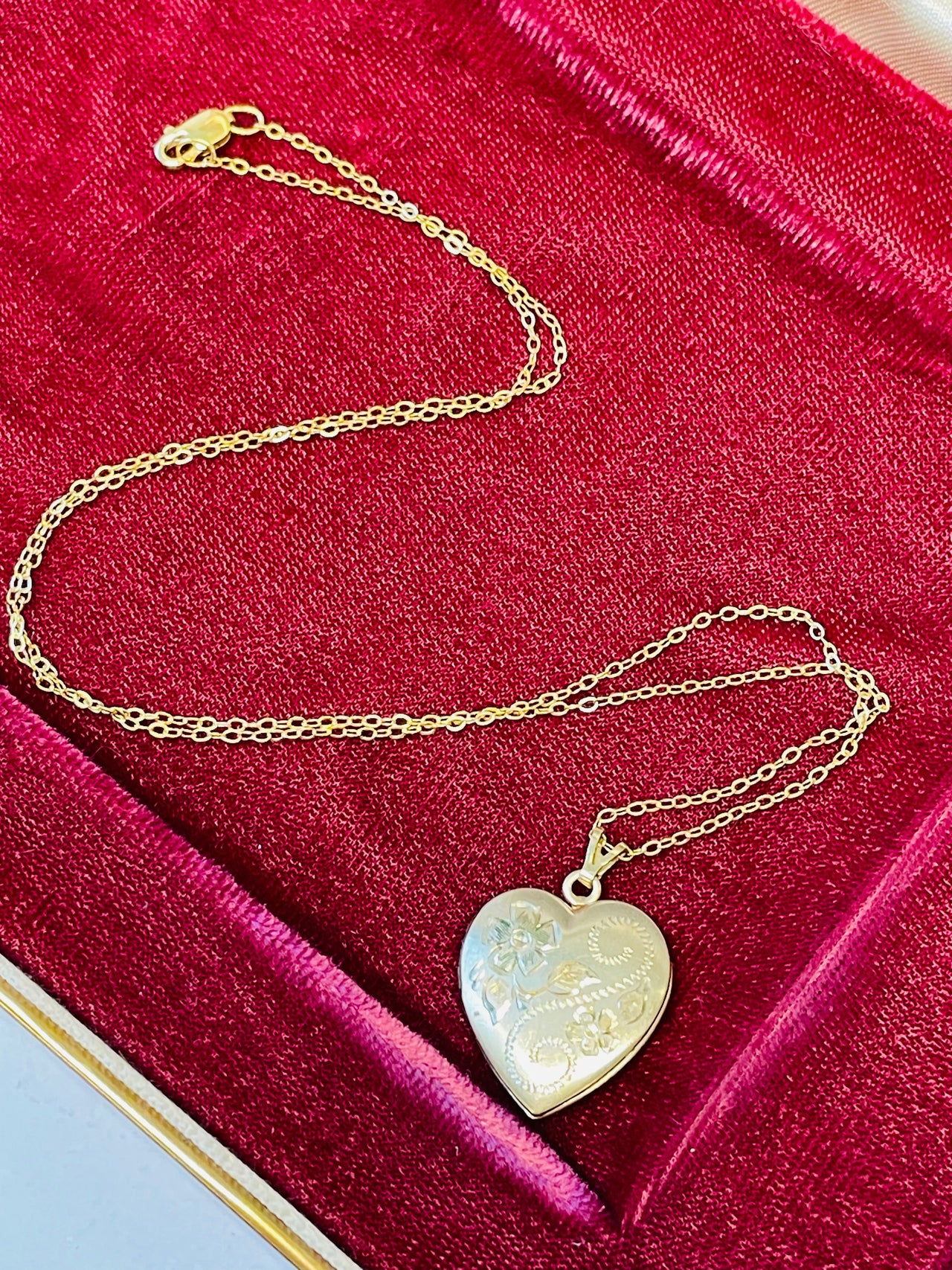 Gold Filled Engraved Heart Locket Devil's Details 