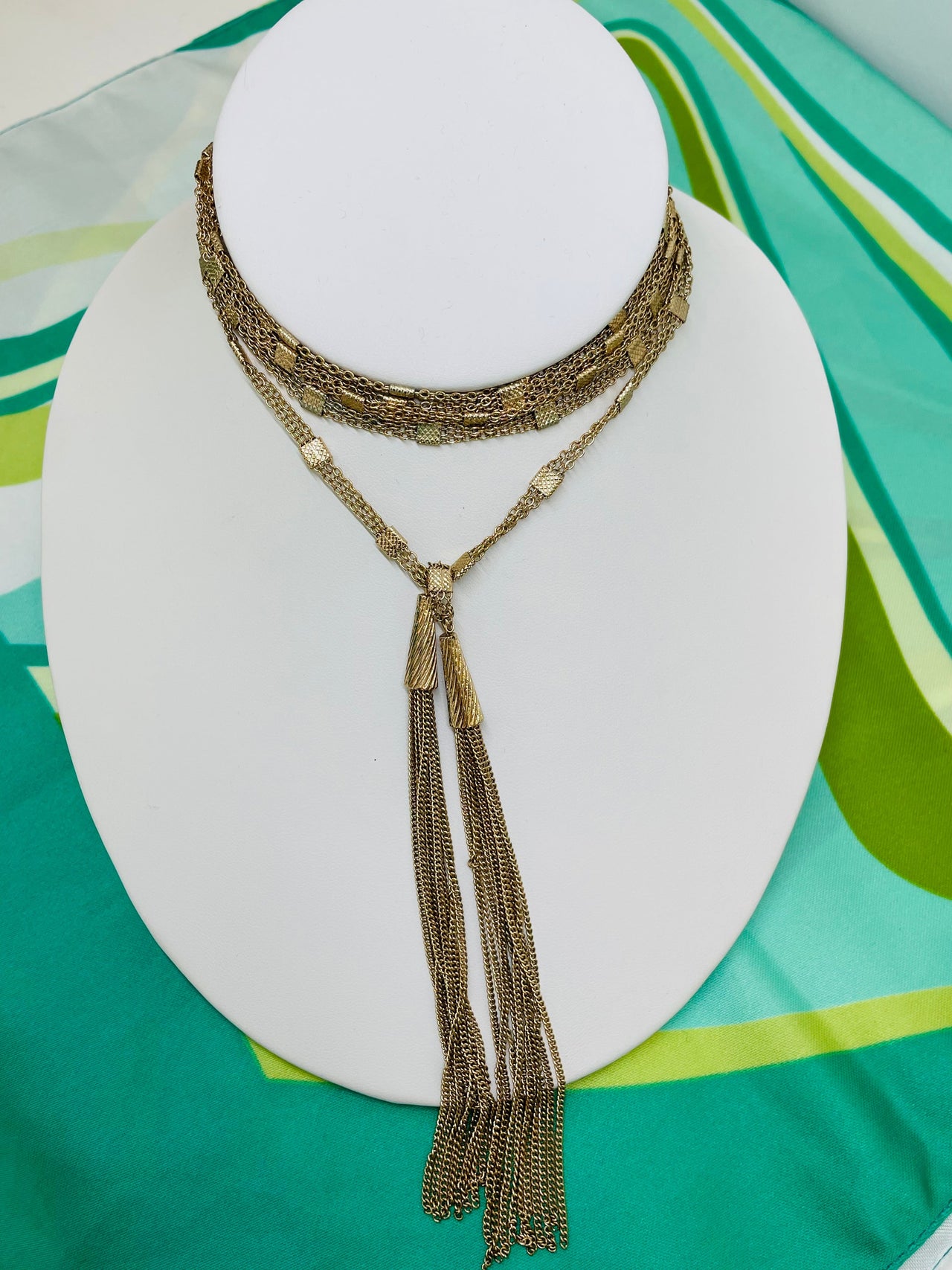 Gold Mesh Chain Lariat Necklace Devil's Details 