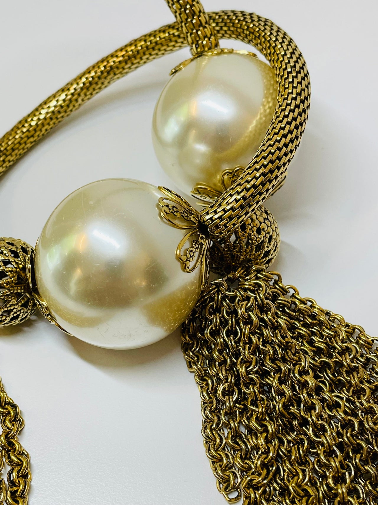 Julie Rubaro Oversized Double Large Pearl Necklace Devil's Details 