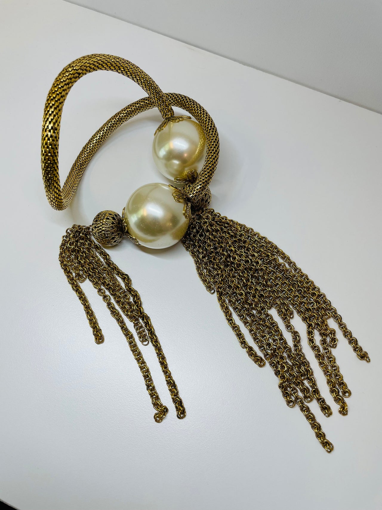 Julie Rubaro Oversized Double Large Pearl Necklace Devil's Details 