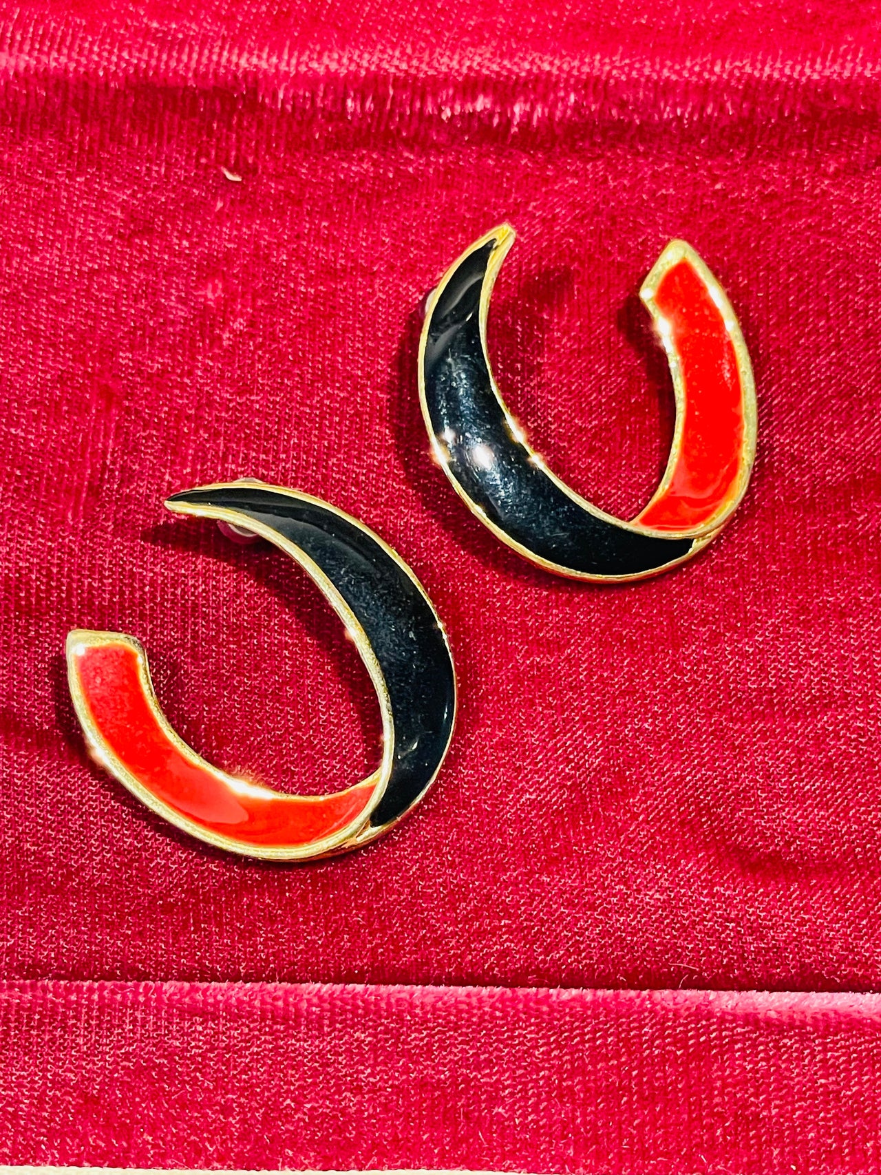 Kira. Black and Red Enamel U Shaped Earrings Bloomers and Frocks 