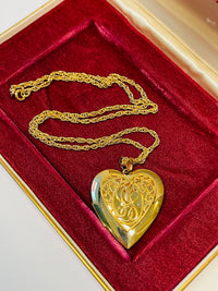 Thumbnail for Large Gold Heart Locket Devil's Details 