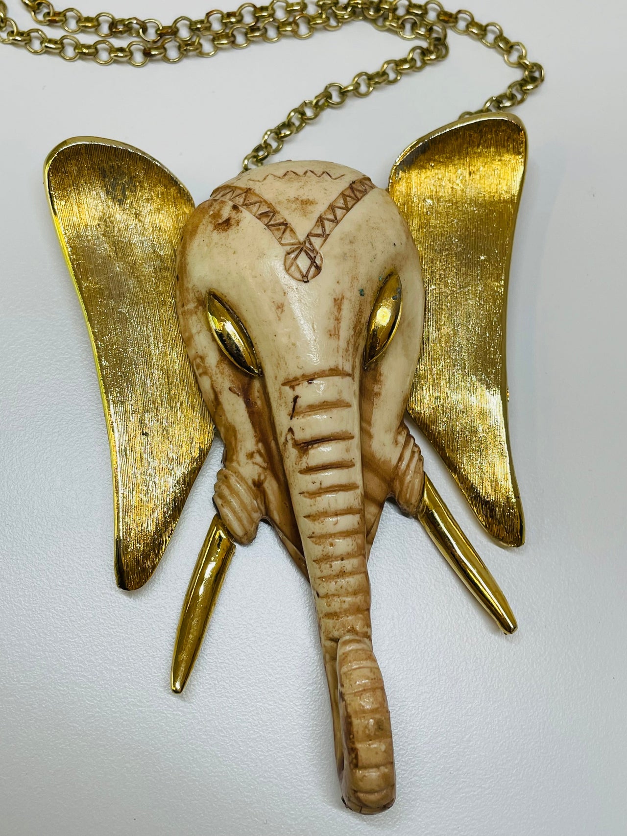 Lucca Razza Elephant Necklace Devil's Details 