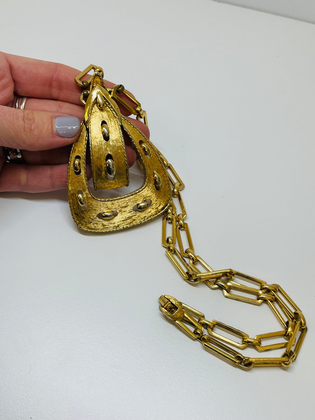 Monet Gold Buckle Necklace Jewelry Devil's Details 