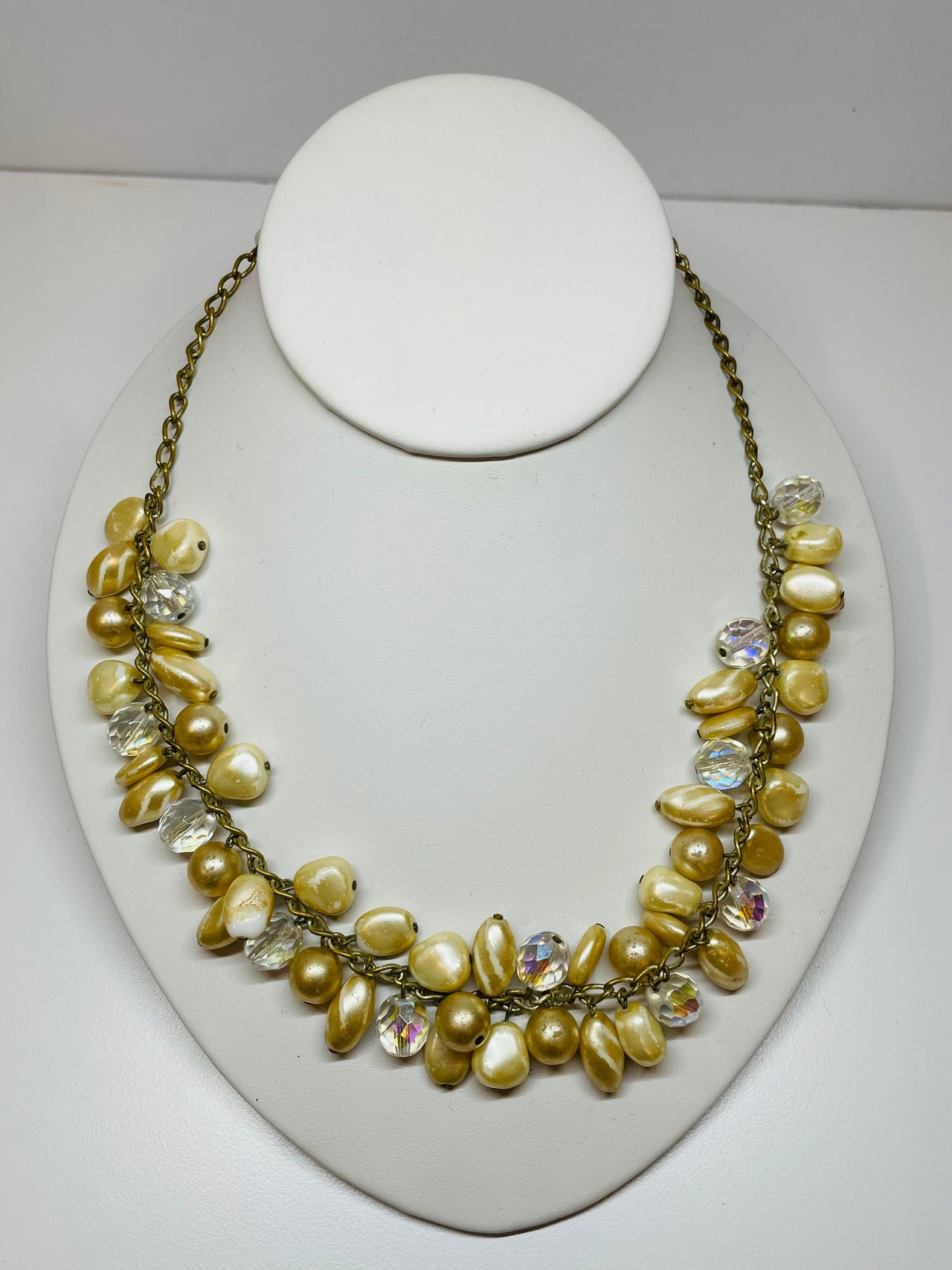 Pearl and AB Beaded Necklace Devil's Details 