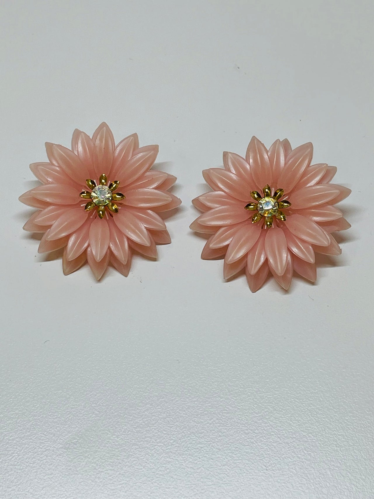 Pink Plastic Flower Earrings Devil's Details 