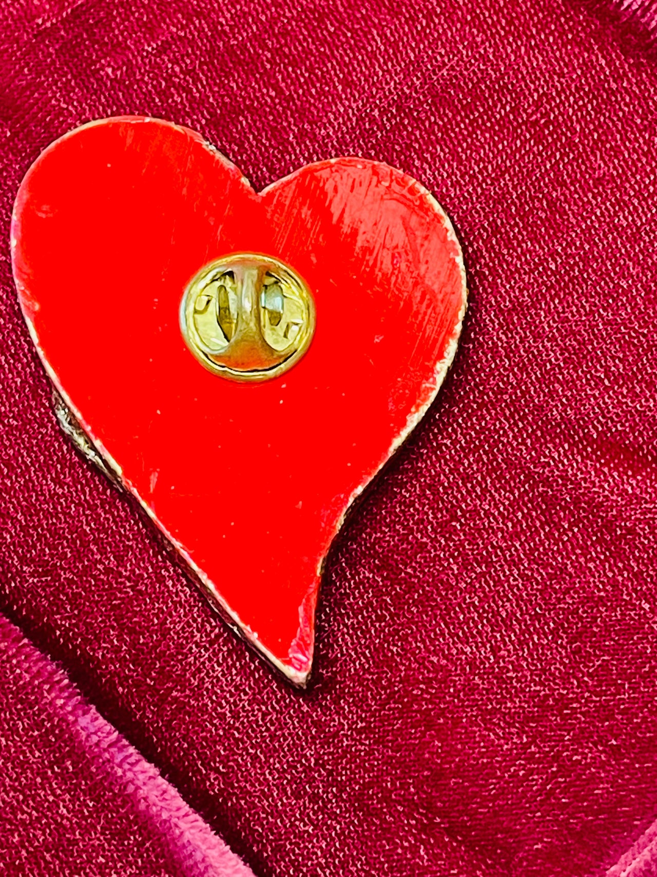 Red Heart Wooden Brooch Devil's Details 