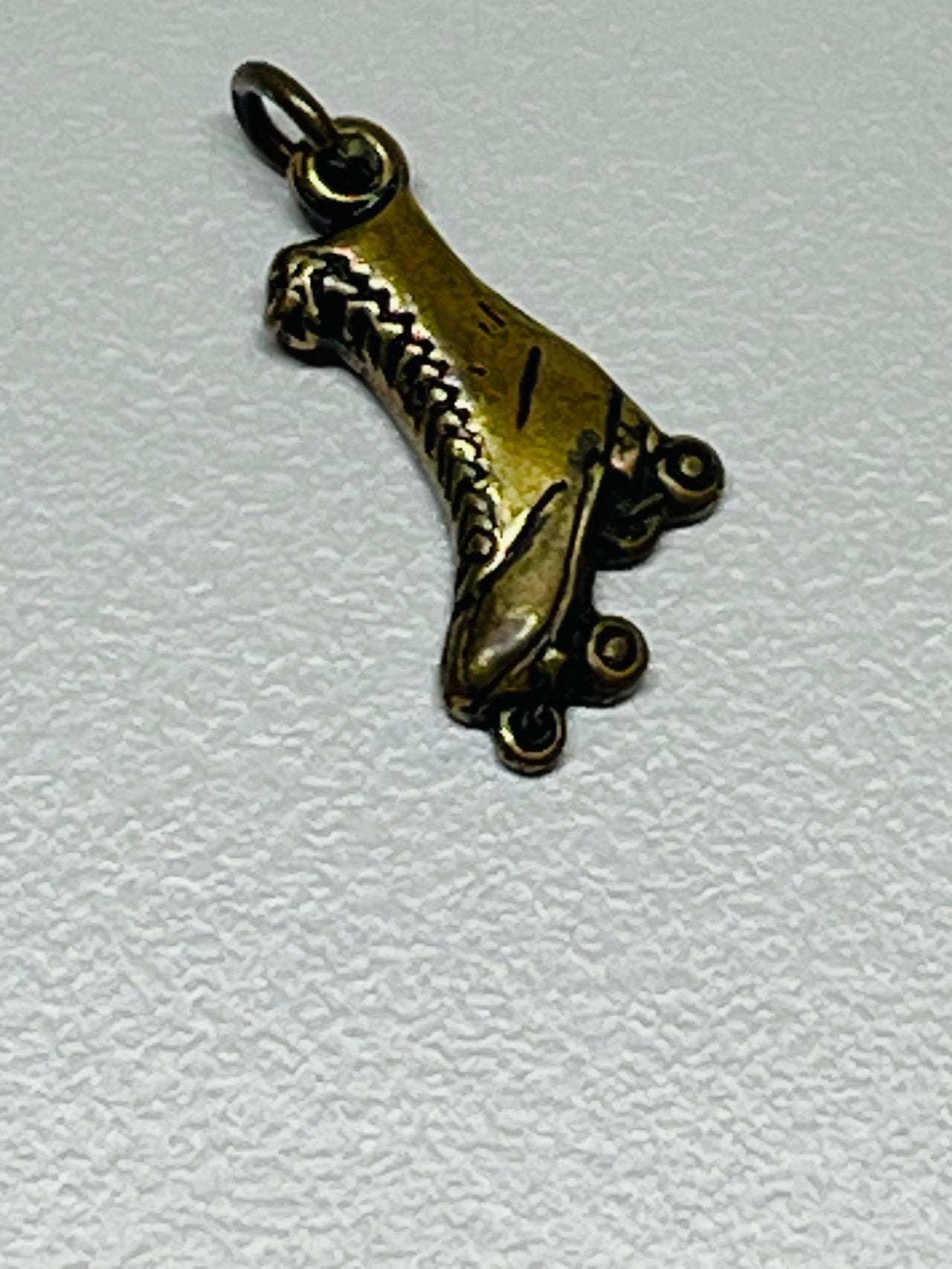 Roller Skate Charm Devil's Details 
