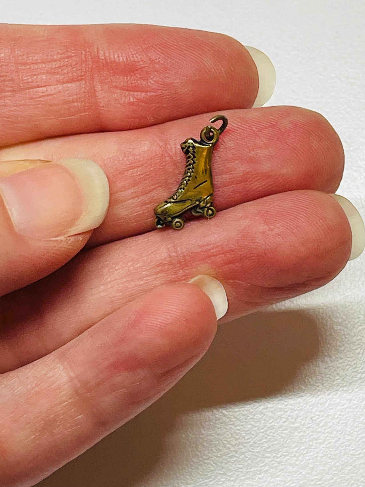 Roller Skate Charm Devil's Details 