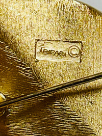 Thumbnail for Trifari White and Gold Leaf Brooch Devil's Details 