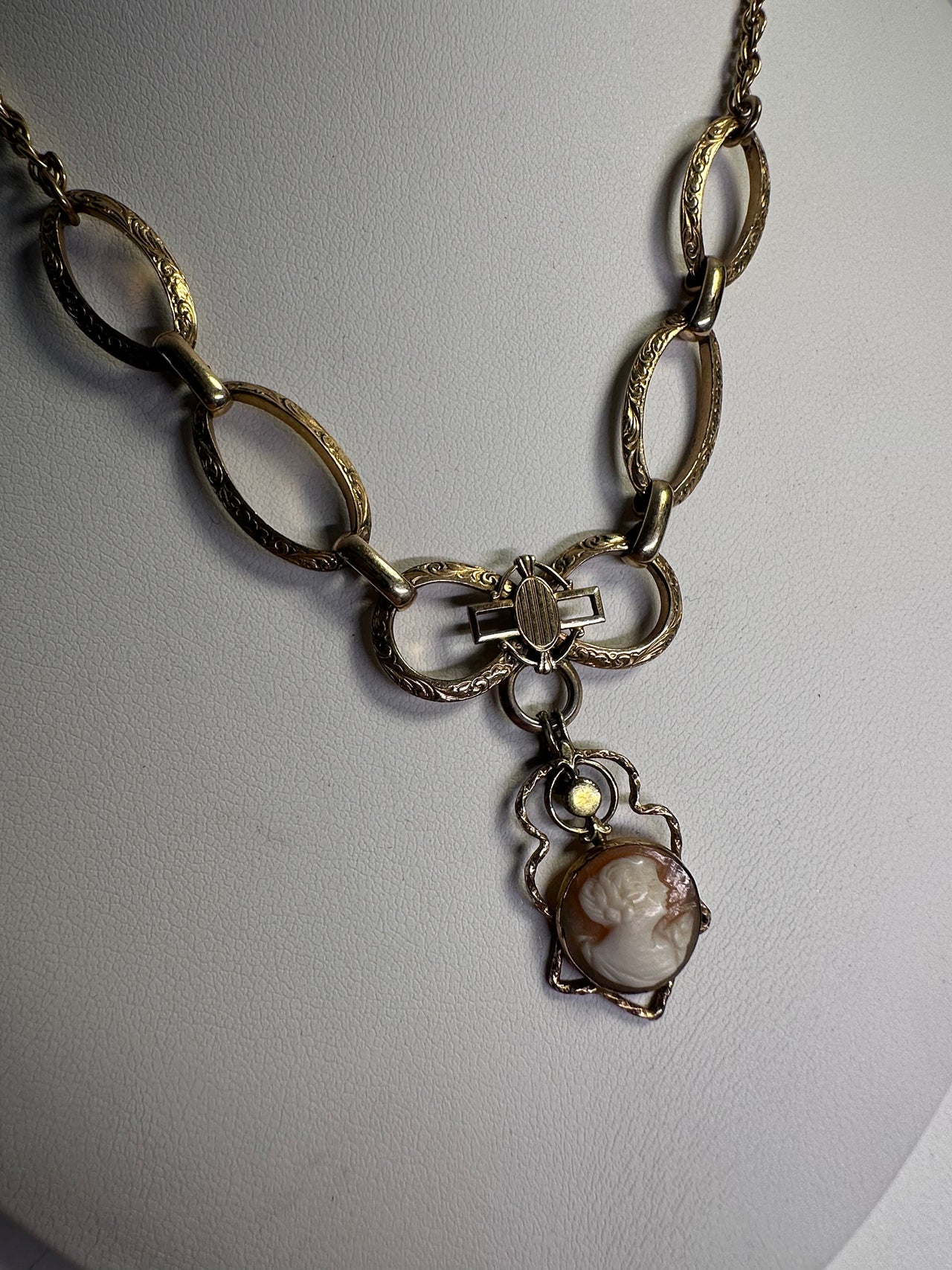 Victorian Gold Fill Cameo Necklace Bloomers and Frocks 