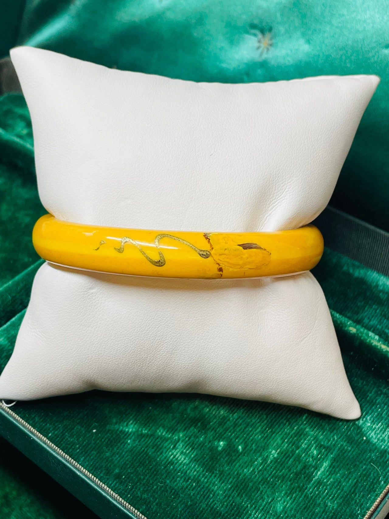 Yellow Skinny Bangle with a Painted Squiggle Devil's Details 