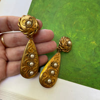 Thumbnail for Designer Butler and Wilson Gold Pearl Clip On Earrings Jewelry Bloomers and Frocks 