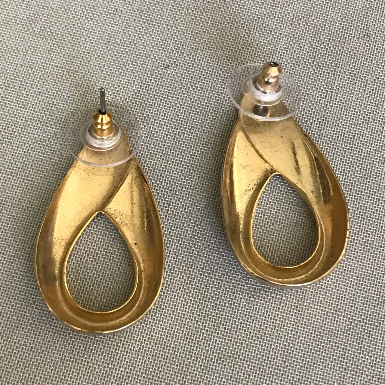 Gold Abstract Teardrop Shape Pierced Earrings Jewelry Bloomers and Frocks 
