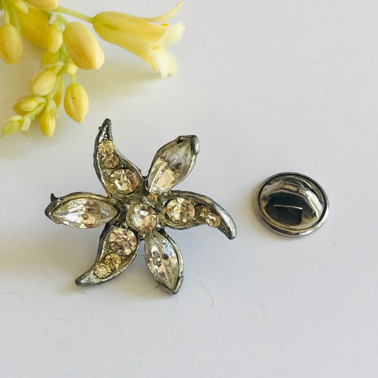 Pewter Rhinestone Sister Flower Pins Jewelry Bloomers and Frocks 